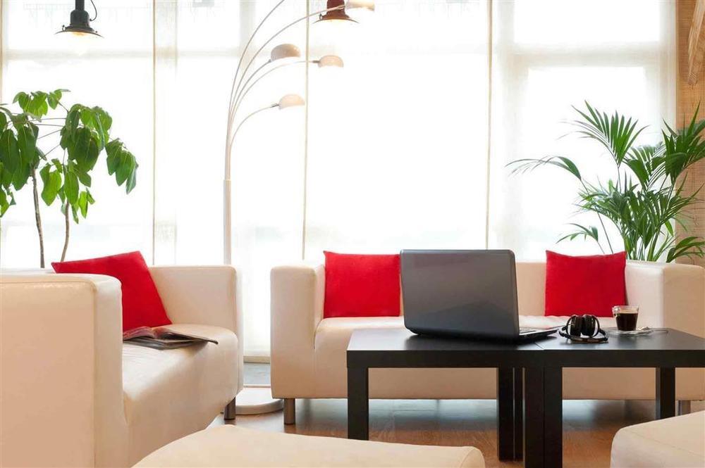 Ibis La Rochelle Vieux Port Hotel 3*